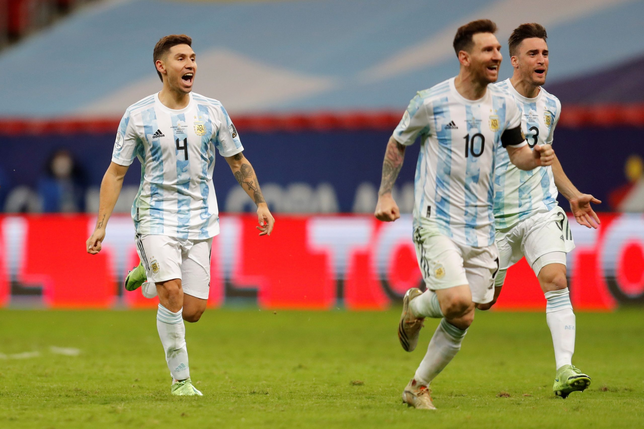 Милей аргентина. Месси копа Америка 2021 финал. Messi финал Argentina 2021. Месси копа Америка 2021. Месси копа Америка 2021 форма.