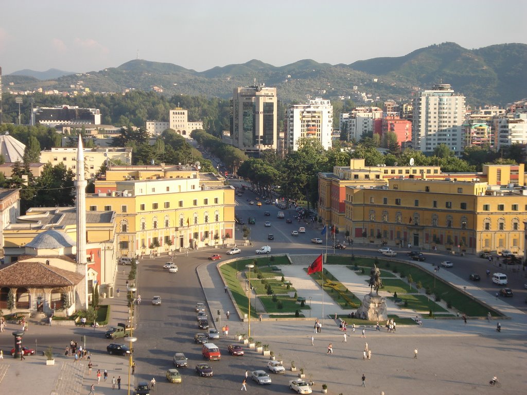 Столица албании. Тирана Албания. Тирана город. Центр столицы Албании тираны. Tirana City Park» – г. тирана.