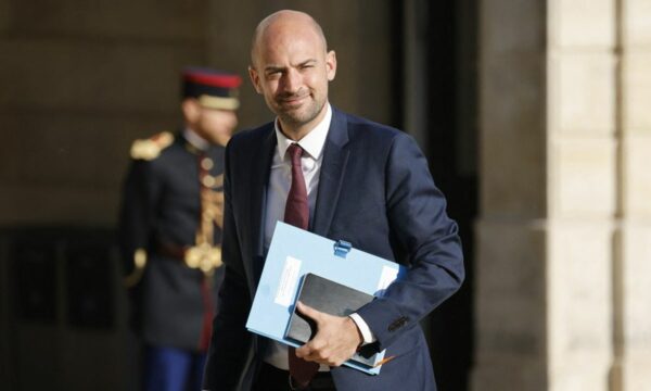 Ministri francez  Çështja e Kosovës mund të shkaktojë përçarje në KiE