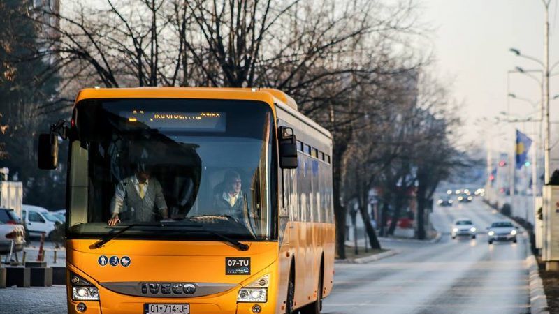 Reagimi i Transportit Urban  Qarkullimi ndalet përkohësisht për shkak të situatës financiare
