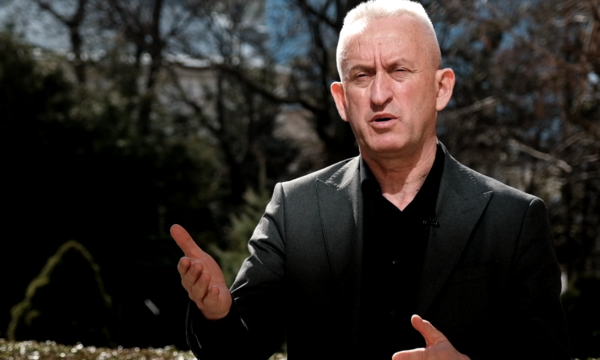 Qalaj  PDK do të shkojë e vetme në zgjedhje