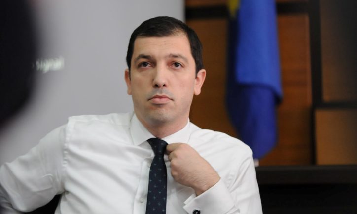 Seanca për buxhetin Sejdiu  Mënyra më e keqe e mundshme për ta sfiduar rendin kushtetues