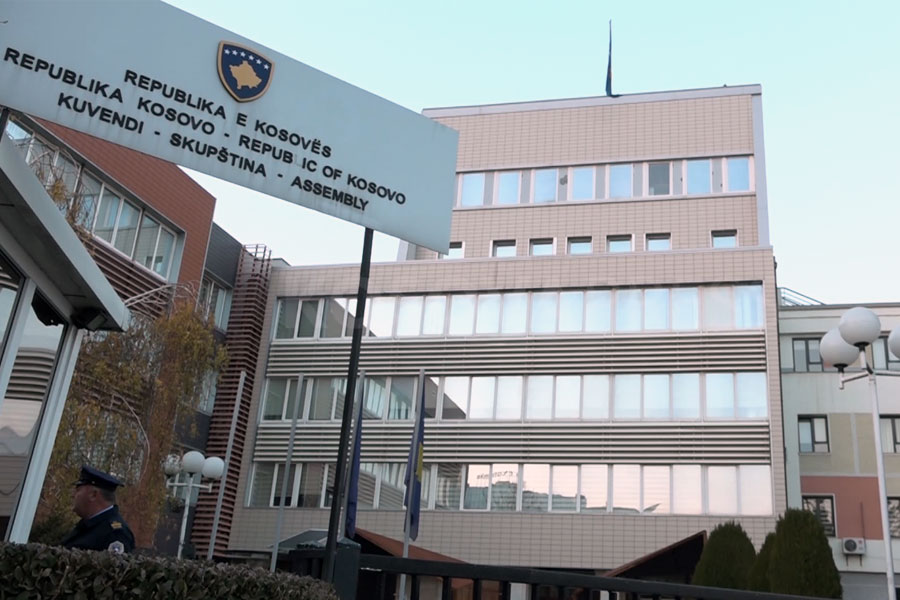 Ndarja e buxhetit shqyrtohet në tri komisione parlamentare