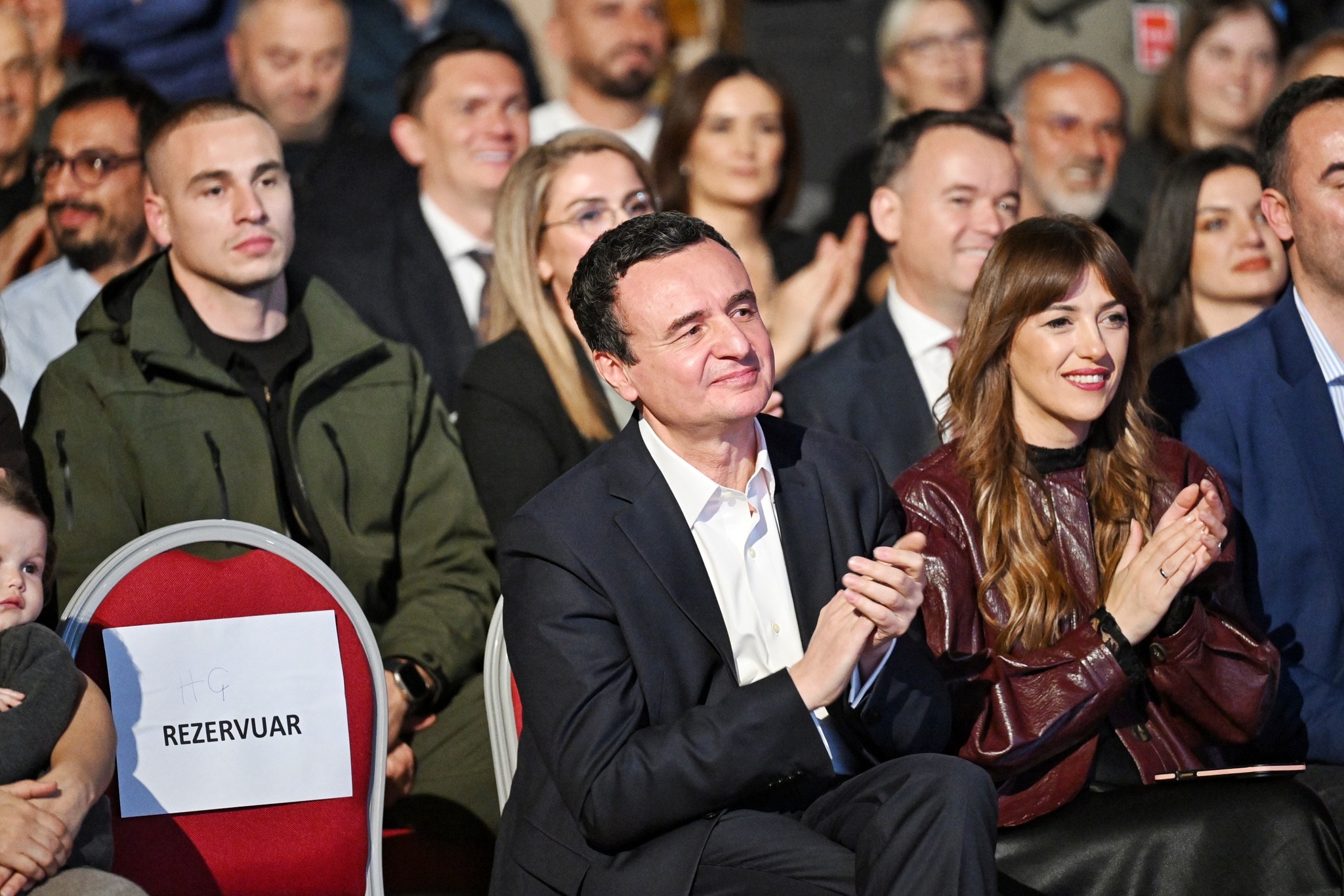  Jemi me sytë nga ju   vjen reagimi i parë i VV së