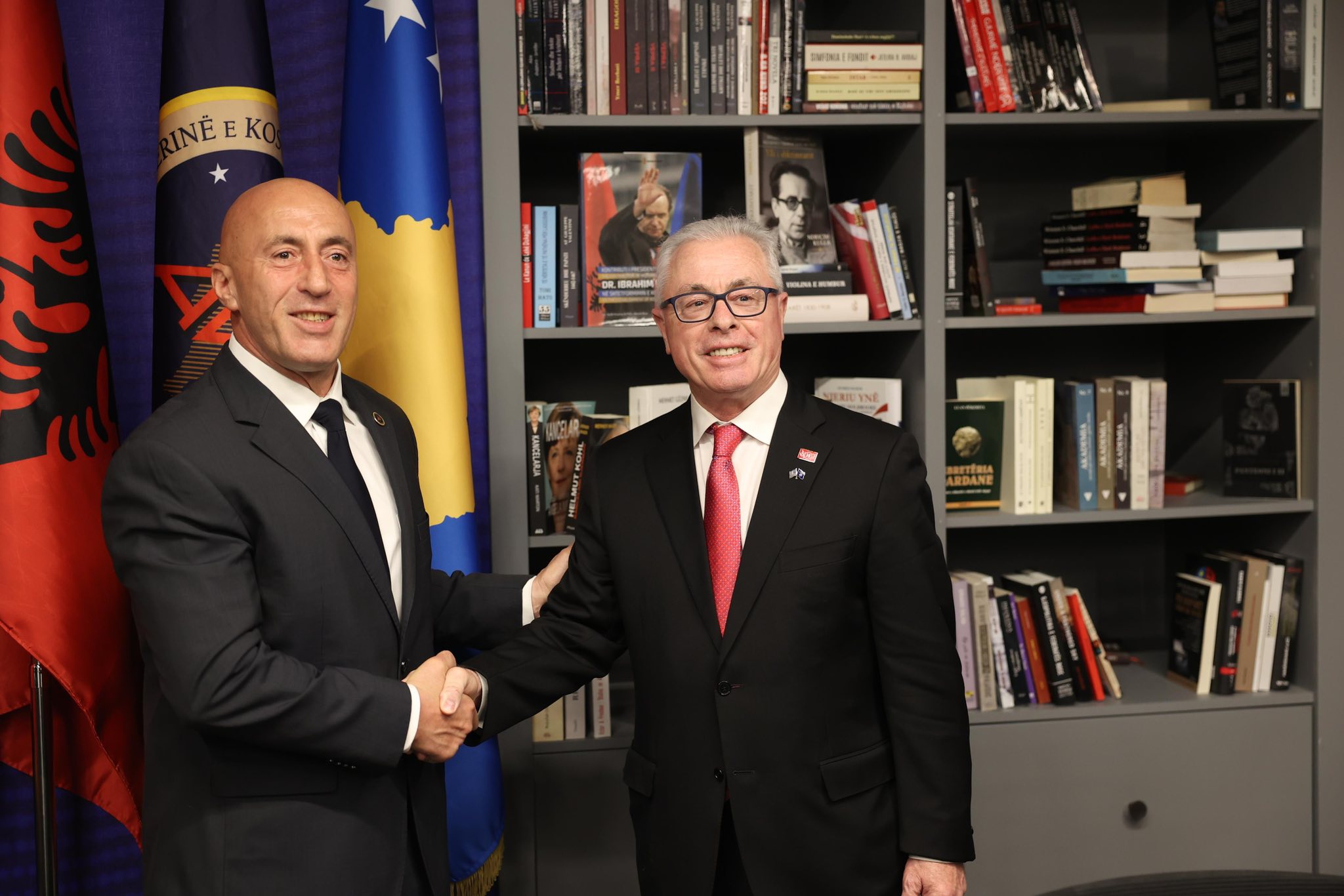 Haradinaj vlerëson lart Harry Bajraktarin dhe Rrustem Gecajn  Vazhdojnë të jenë zëri ynë i fuqishëm në ShBA