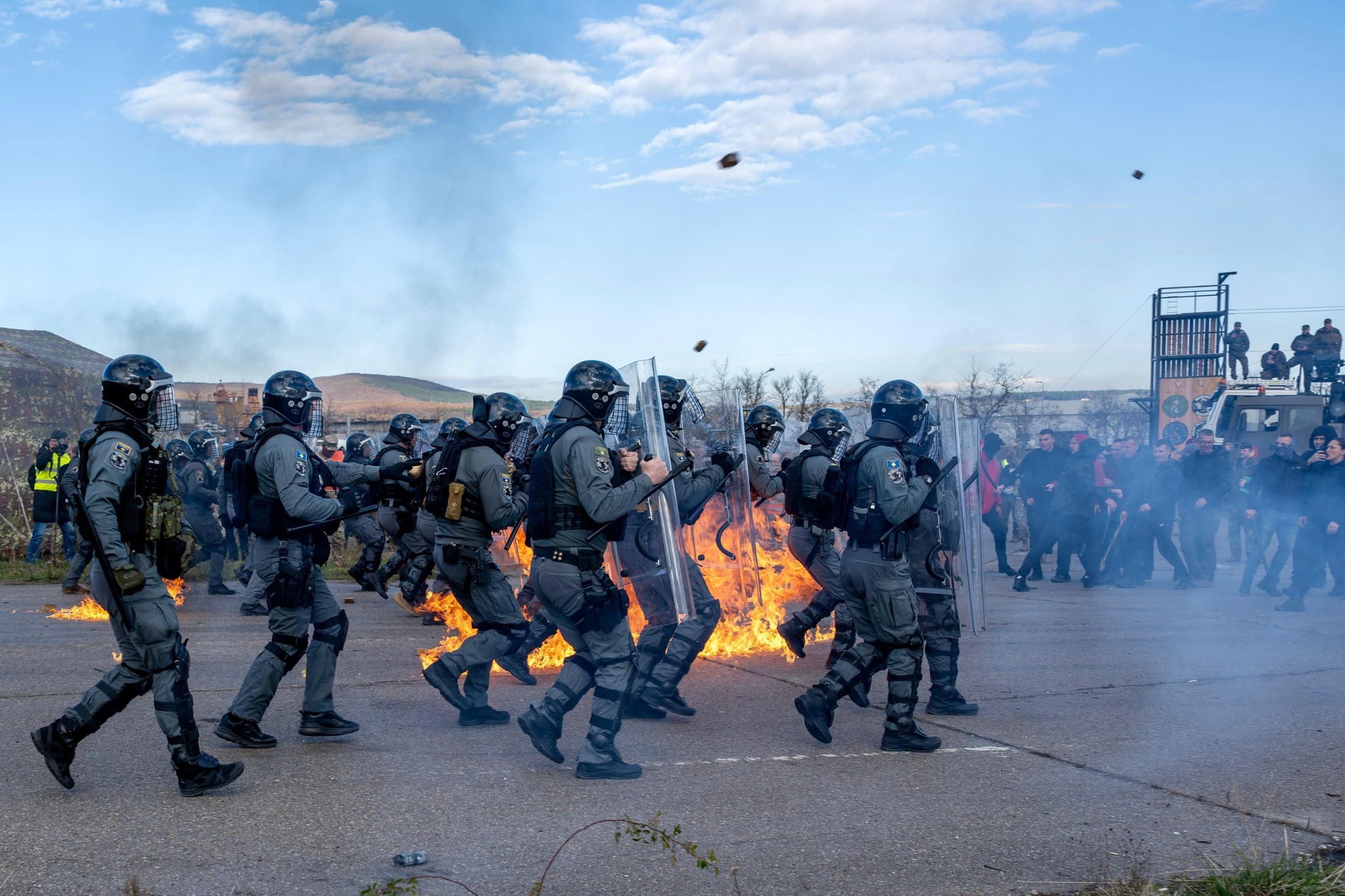 KFOR i  EULEX i dhe Policia e Kosovës stërvitje të përbashkët kundër trazirave