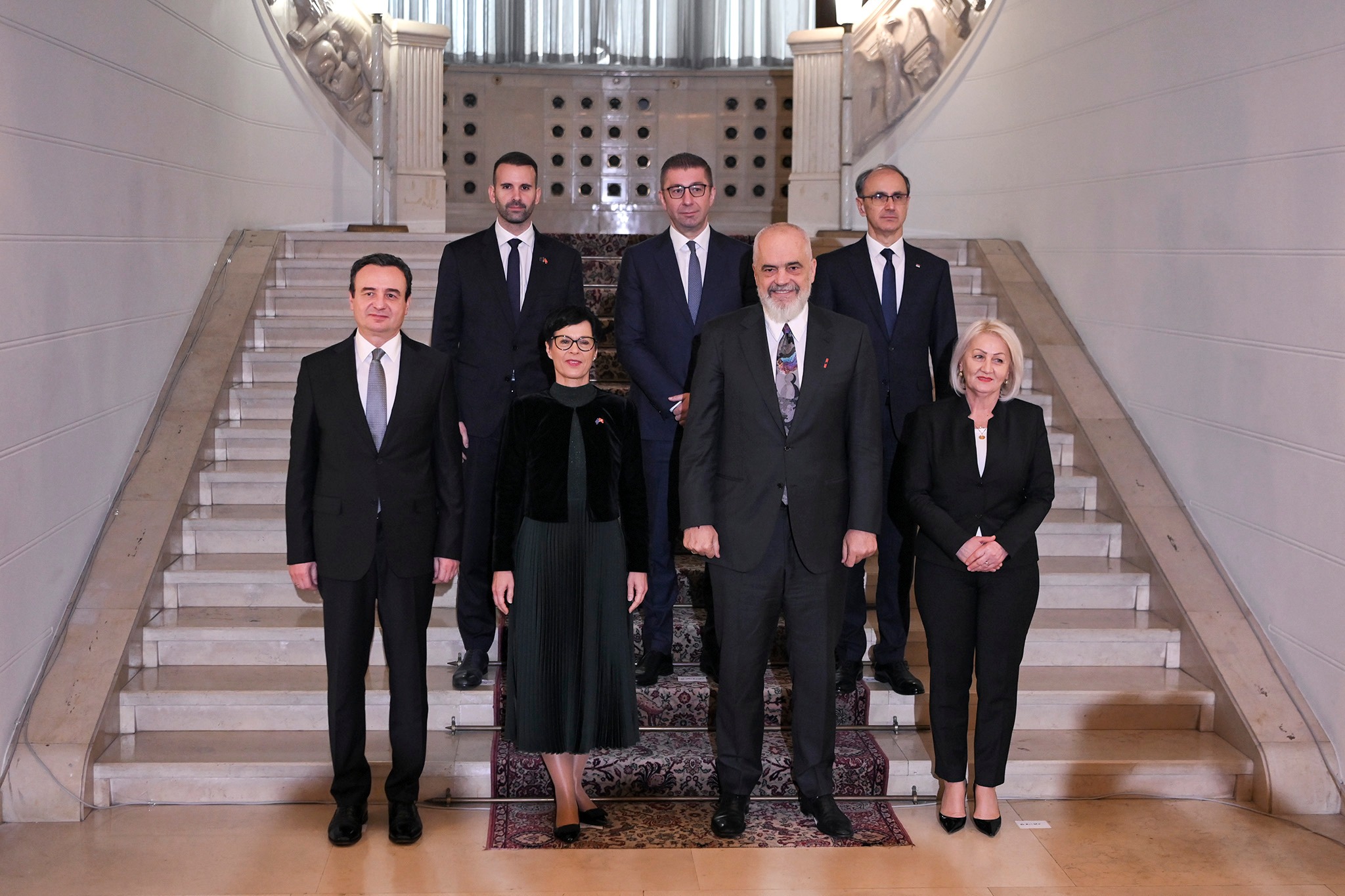 Kurti në Samitin e Tiranës  Koha që BE të heqë masat ndaj Kosovës