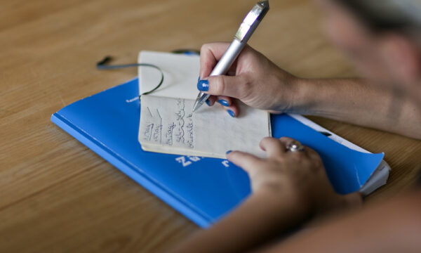 Pse Zvicra gjermanishtfolëse është më e mirë në anglisht sesa zonat frëngjishtfolëse 