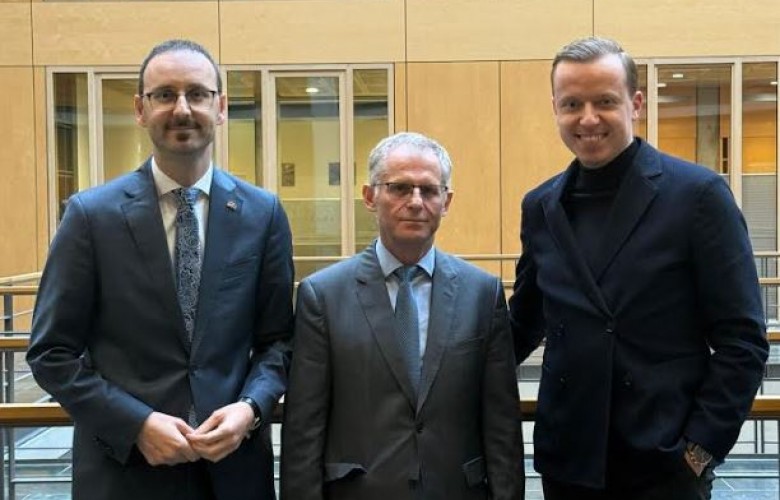 Bislimi takon në Berlin deputetin e Bundestagut  Adis Ahmetovic