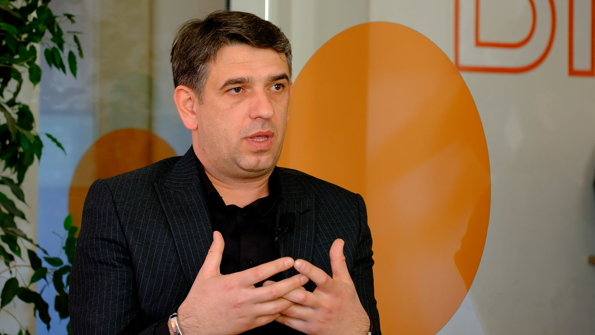 Maloku  Egocentrizmi i LVV çoi Kosovën në këtë  derexhe  