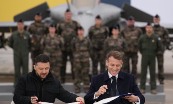 Ukraina arrin marrëveshje me Francën për aeroplanë luftarakë