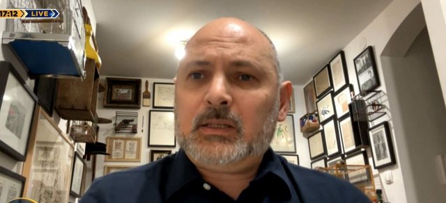  Sarajevo Safari   gazetari që paditi presidentin serb  Vuçiq qëlloi nga varreza e hebrenjve 