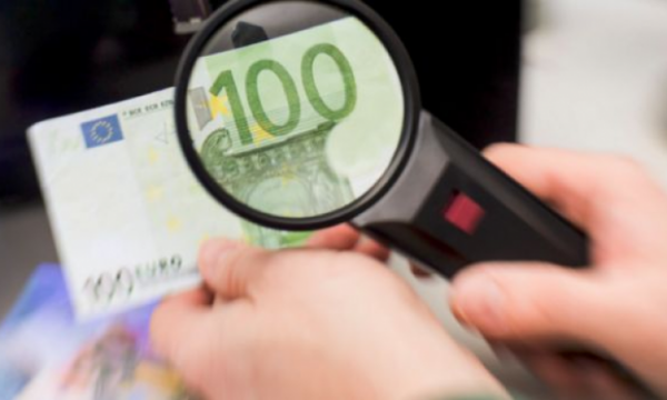 Iu gjetën 2000 euro të falsifikuara  arrestohet dy të dyshuar në Podujevë
