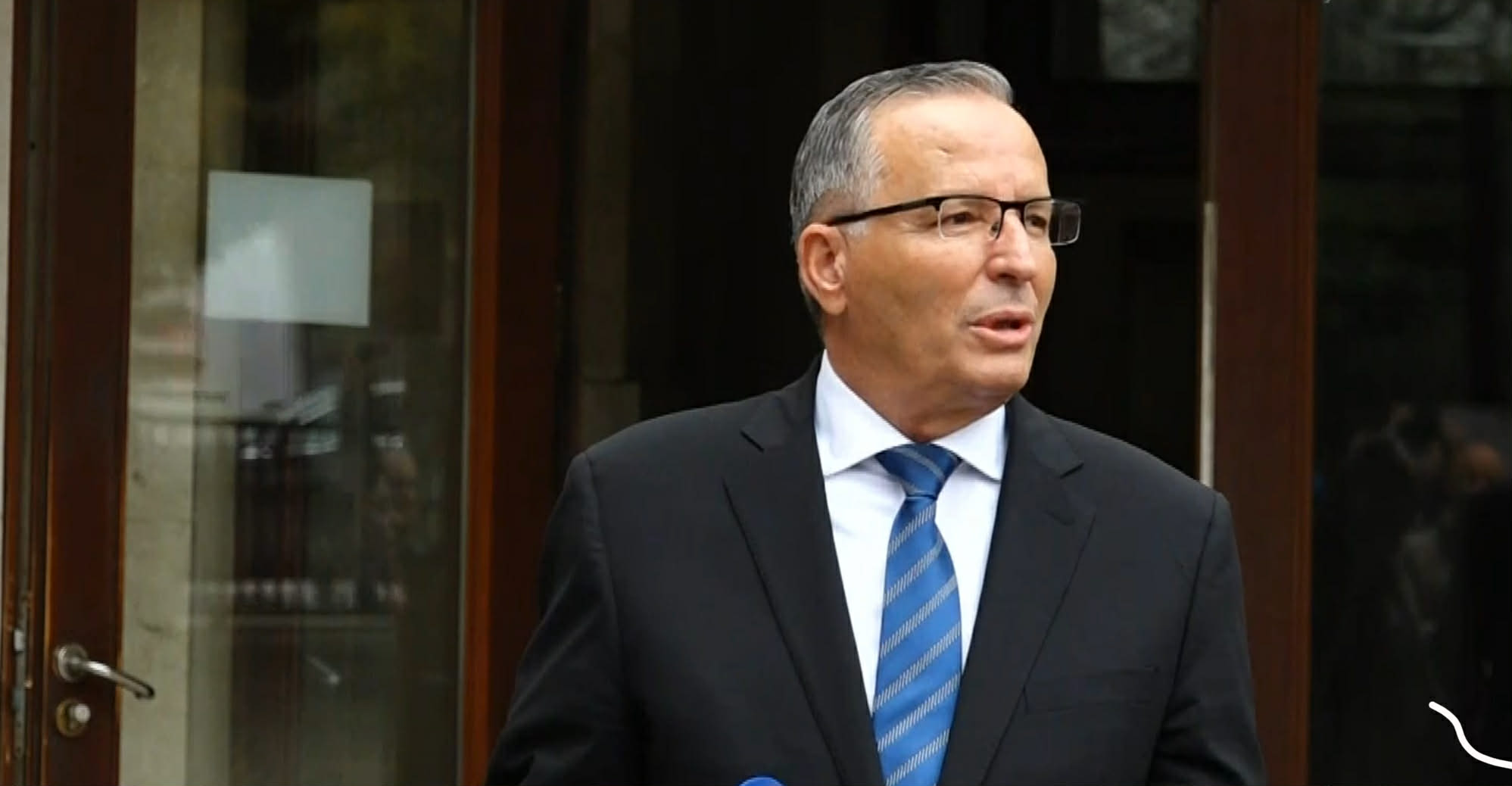 Hamza nuk ndryshon qëndrim  PDK kërkon 21 dhjetorin për zgjedhje