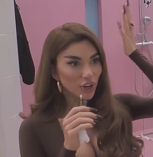  Paguhem për t i mbajtur   flokët e Bias kushtojnë 4 mijë euro