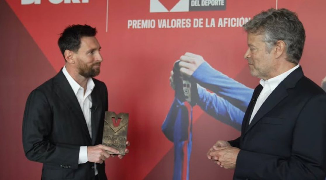 Leo Messi fiton çmimin e lojtarit më të dashur në historinë e Barcelonës