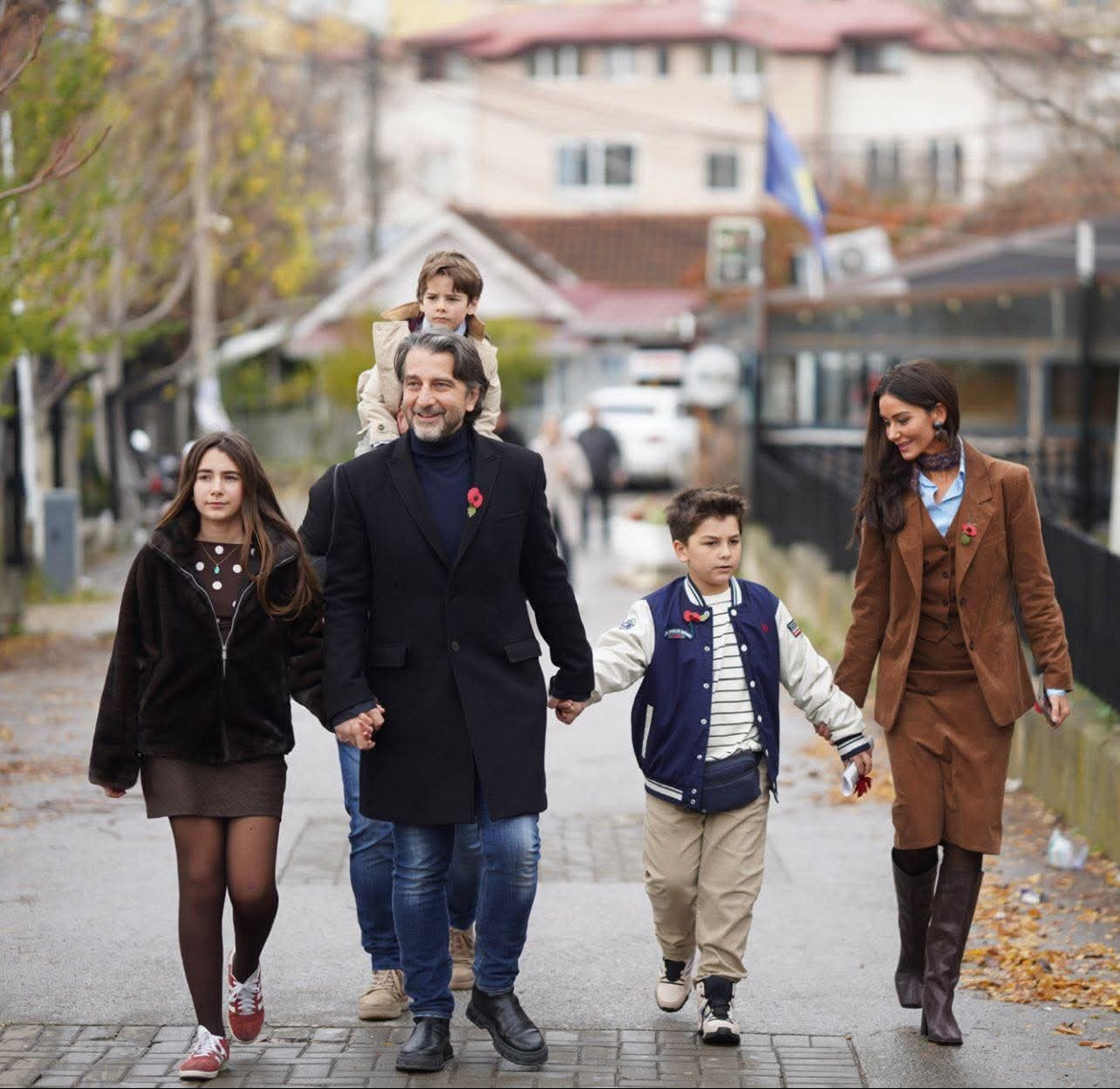 Bajrami pas fitores në Prishtinë  Rama vazhdon punën  Kurti mund ta blejë biletën drejt Oslos