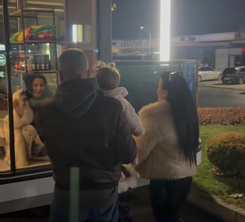 emocionuese-shkurta-vizitohet-nga-motra-mbesa-dhe-nipi-prane-kapsules-video