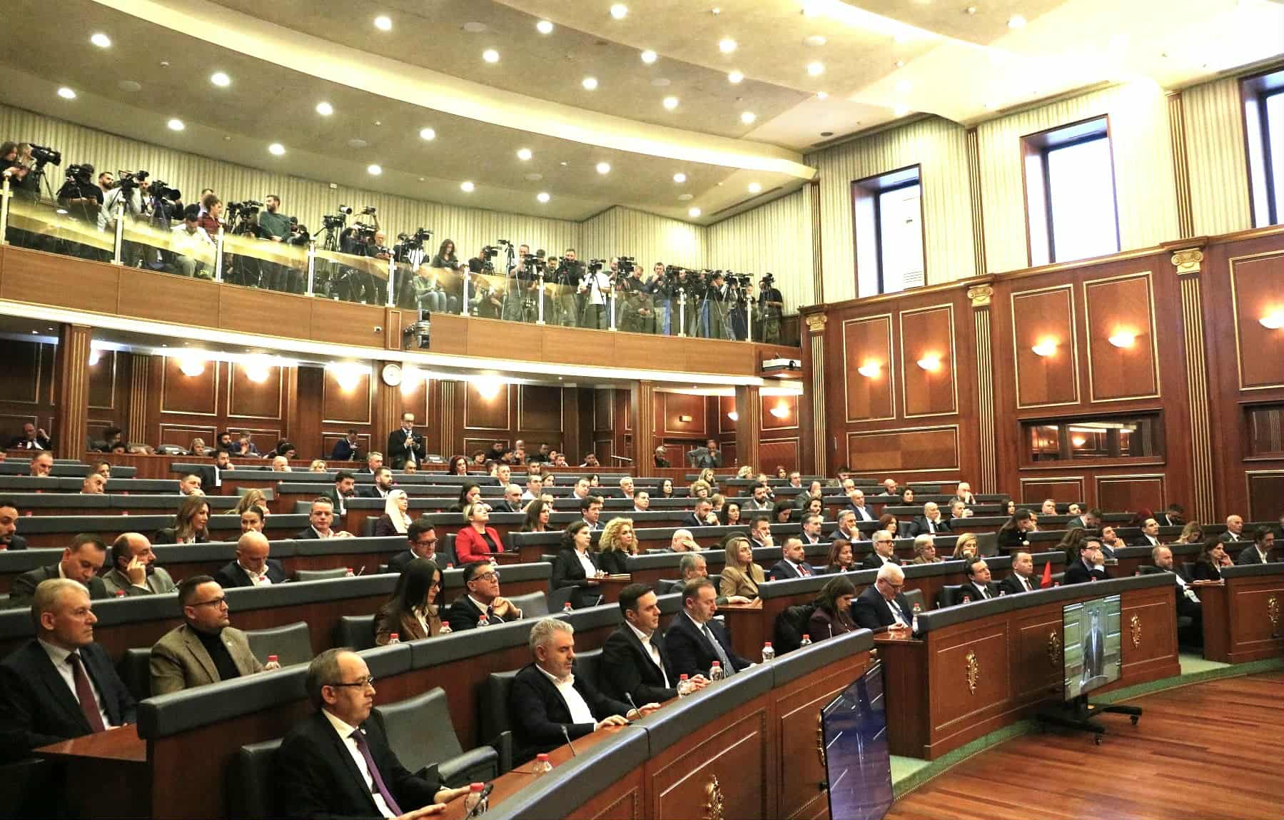  Votuesit do t i ndëshkojnë bllokuesit   Osmanit i kërkohet shpallja e zgjedhjeve   çfarë rezultatesh mund të priten