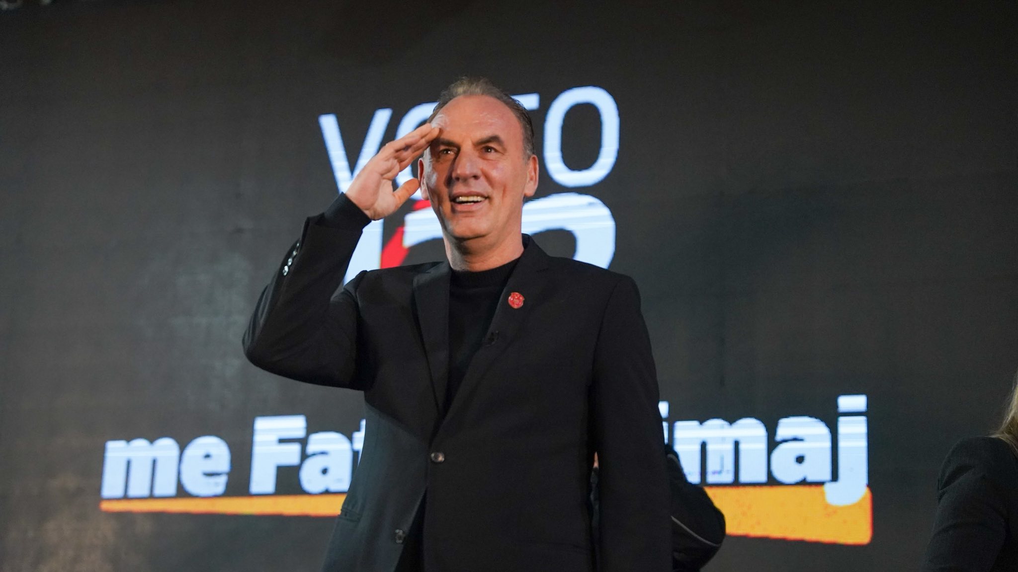 nisma-e-fatmir-limajt-s-e-kaloi-rrethimin-politik-afer-15-mije-qytetare-e-votuan