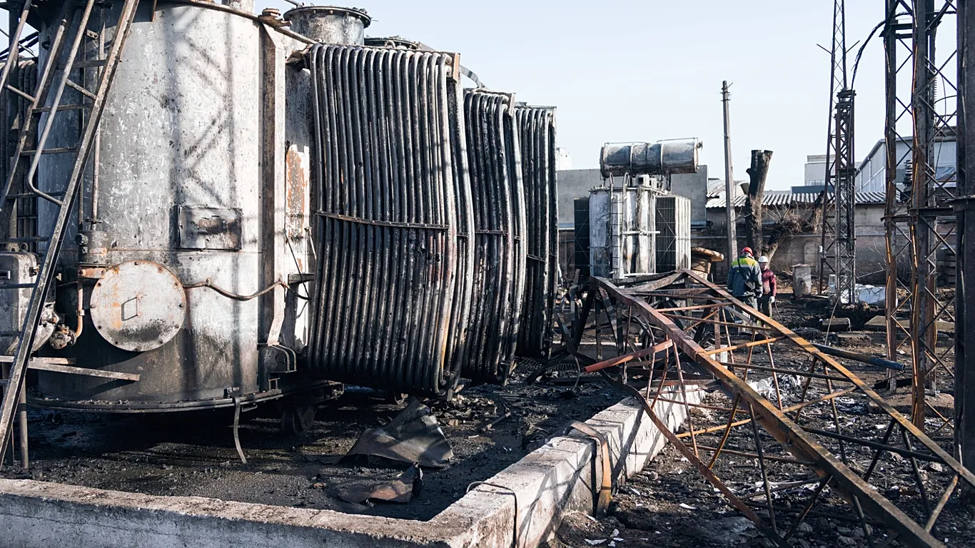 Sulmet ruse lënë 1 milion njerëz në Ukrainë pa energji elektrike dhe ujë