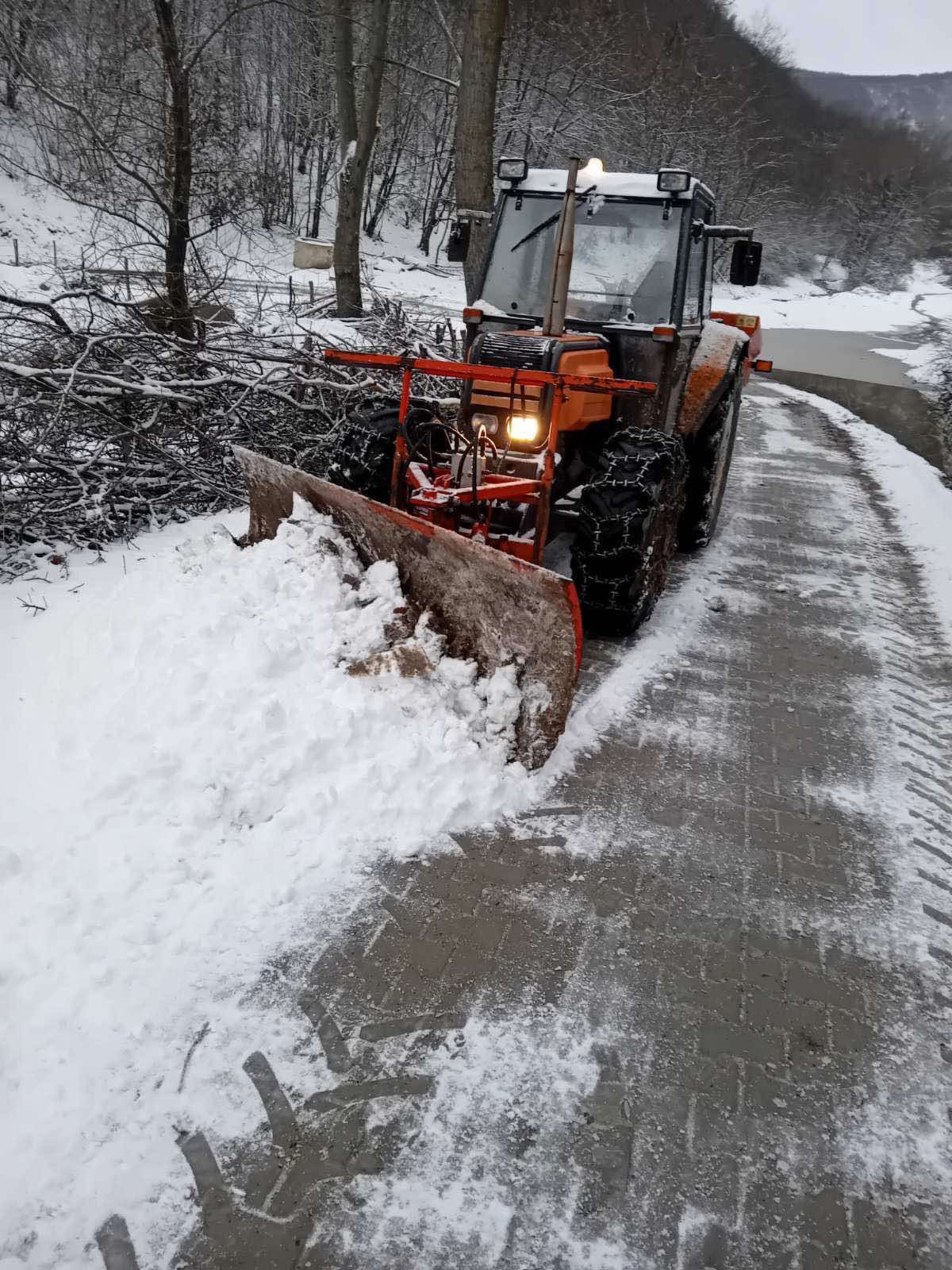 Komuna e Prishtinës njofton për pastrimin e rrugëve  trotuareve dhe shesheve