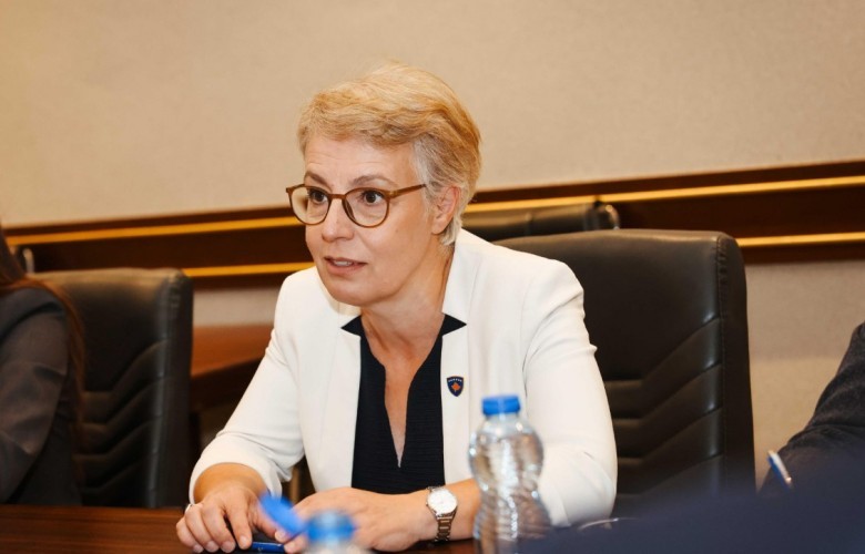 Gërvalla  Për të kuptuar synimet e Rusisë në rajon  vëzhgojeni Serbinë